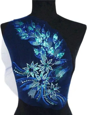 Produktbild von Blauer Nähetui mit Pailletten und Stickerei für DIY Dekorationen