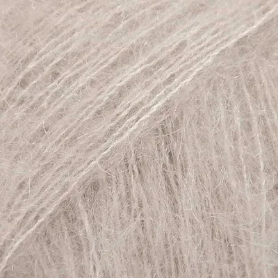 Produktbild von Drops Kid Silk 20 – Weiches Mohair-Seiden-Garn in hellem Beige