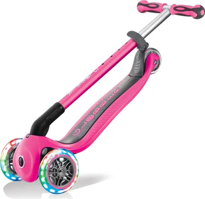 Obrázek produktu pro GLOBBER GO-UP DELUXE LIGHTS – 3 v 1 tříkolka, 120/80 mm, ABEC 5, 3 kola, výškově nastavitelná, LED světelná kolečka, růžová