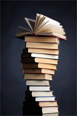 Produktbild von Wallario selbstklebendes Poster - Bücherstapel, Größe: 61 x 91,50 cm