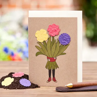 Image de Carte de voeux "Fille aux fleurs" - Carte durable avec graines de fleurs