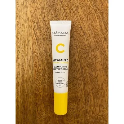 Obrázok produktu pre Mádara Madara Vitamin C C Illuminating Recovery 15ml