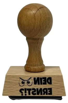 Produktbild von Stempel aus Holz mit den Maßen 4,5 x 3 x 7 cm für kreative Gestaltung und Bastelarbeiten