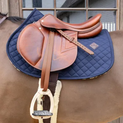 Produktbild von Kentucky Horsewear Skin Friendly Schabracke mit Lammfell Diamand