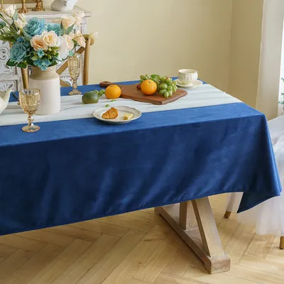 Immagine prodotto di Tovaglia in tessuto Samt, lavabile, impermeabile, rettangolare, per tavolo da pranzo, giardino, feste, matrimoni, colore blu, dimensioni 140x260 cm