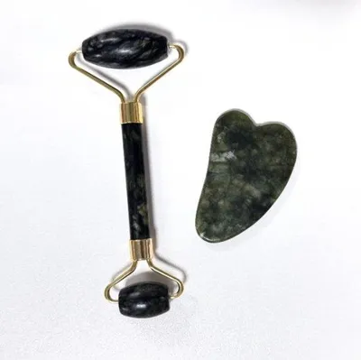 Produktbild von Naturkiesel-Gesichts-Massager - 2 Stück - Anti-Aging Massage Tool für Gesicht, Augen, Hals und Körper