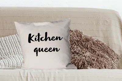 Produktbild von MuchoWow® Zierkissen Sofakissen Wohnzimmer Dekokissen 50x50 cm Zitate - Sprichwörter - Kochen - Chefkoch - Küchenkönigin - Komfort - Sofakissen