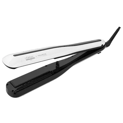 A L'Oréal Professionnel Steampod 3.0 hair straightener is shown against a white background.