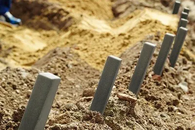 Productafbeelding van Famanu grondpennen, 10 stuks - voor vijverrand systeem, grijs, 38 x 3,1 cm