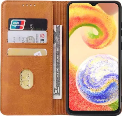Productafbeelding van Smartphonica Samsung Galaxy A04 hoesje van kunstleer met magnetische sluiting en pasvakken, type book case - Bruin