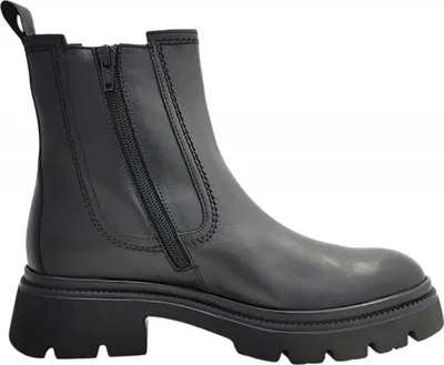 Imagen del producto de Botas negras de la marca Gabor, ideales para uso casual