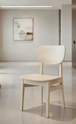 Obrázok produktu pre Elegantná drevená stolička so zaobleným operadlom a moderným dizajnom