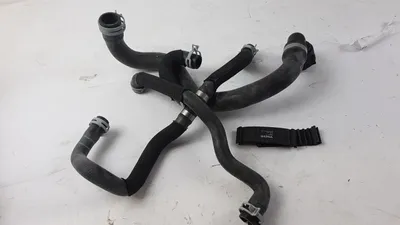 Imagen del producto de Manguera de refrigerante para VOLVO V40 XC40, referencia 31657167