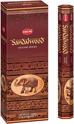 Productafbeelding van Wierook Sandelwood, 120 stokjes in een Six Pack. merk, met de hand gerold in India. door Wierook