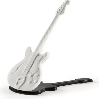 Produktbild von Casa Padrino Luxus Porzellan Elektrische Gitarre Weiß / Schwarz 15 x H. 15 cm - Handgefertigte Wohnzimmer Deko Skulptur