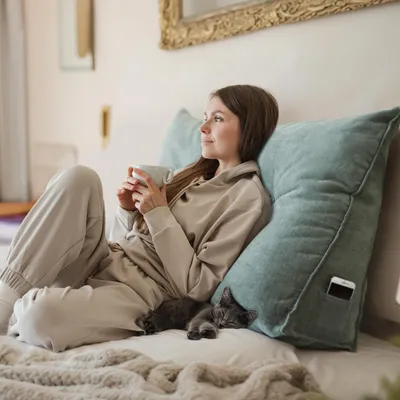 Produktbild von Björn&Schiller Rückenkissen türkis 70 cm - Lesekissen für Bett und Sofa Rückenpolster für die Wand groß mit waschbarem Bezug