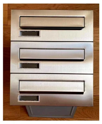 Produktbild von 3er Briefkastenanlage aus Edelstahl/Silber mit Mauerdurchwurf für DIN A4