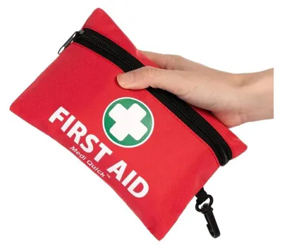 Produktbild von Erste-Hilfe-Set Erste-Hilfe-Kit Notfallset - Rot - 110 Teile - Wasserfest - Kompakt
