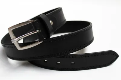 Produktbild von Echt Leder Gürtel für Damen und Herren, Kräftiger Ledergürtel in schwarz oder braun - Qualität in Leder - Business und Freizeit