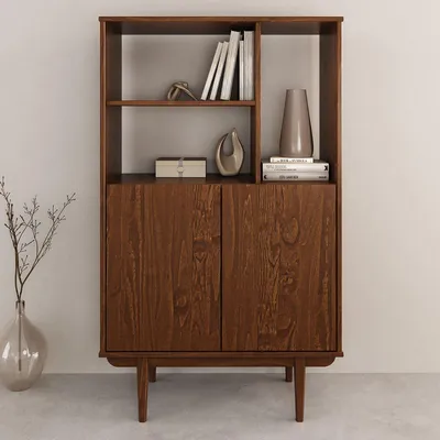 Produktbild von Highboard SIMONA mit offenem Regal aus Massivholz Kastanien farben – Wohnzimmer Kommode mit 3 offenen Fächern und 2 Türen – Bücherregal mit Türen – Retro Holzschrank