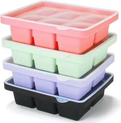 Immagine prodotto di Stampo per cubetti di ghiaccio in silicone XL con coperchio, impilabile e lavabile in lavastoviglie, per birra, vino e alimenti per neonati (4 colori, set da 4, 24 cubetti di ghiaccio)