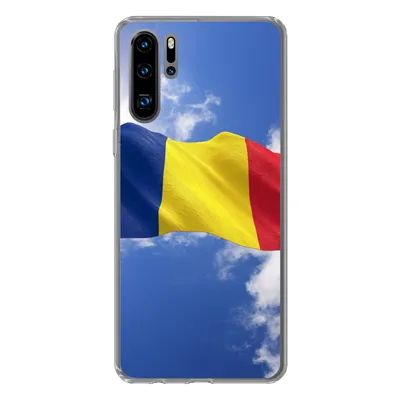 Produktbild von MuchoWow® Handyhülle Schutzhülle Hülle für Huawei P30 Pro Rumäniens Flagge weht am Himmel Silikon Softcase Handy Hülle - Schutzdeckel