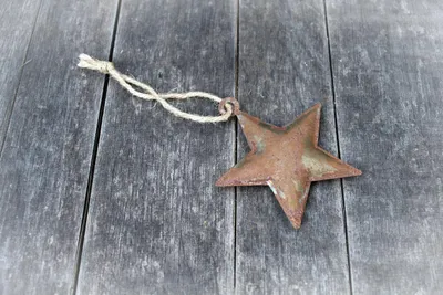 Obrázok produktu pre Ošúchaná hviezda hrdzavá 8cm