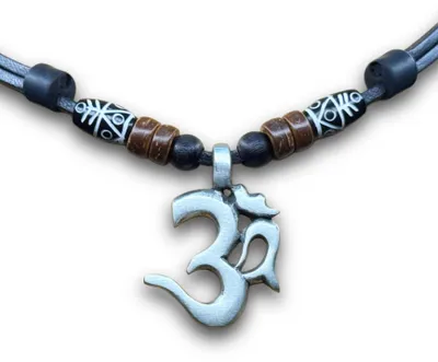 Produktbild von HANA LIMA | Surferkette Om Anhänger Buddha Hindu Yoga Halskette Herren Damen Schmuck