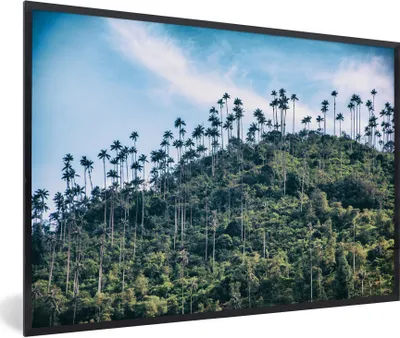 Produktbild von MuchoWow® Gerahmtes Poster Berg mit Bäumen in Kolumbien 90x60 cm - Poster mit Schwarzem Bilderrahmen Wandposter Rahmen Foto Bilder - Fotorahmen - Foto-Plakat