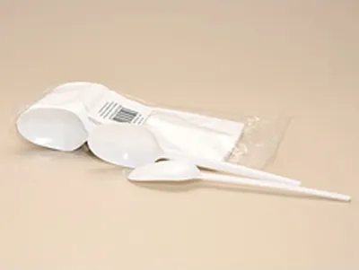 Obrázek produktu pro 50 plastových lžiček o délce cca 17 cm v polyetylenovém sáčku
