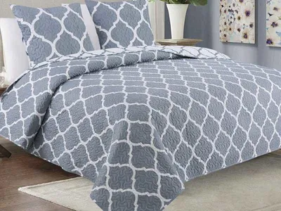 Produktbild von Tagesdecke Zweiseitige Bettüberwurf Allzweckdecke Steppdecke TAVIRA Sofa Bett Decken XXL Grau Weiß Ornament (3 TLG Set) 220x240cm + 2 Kissenbezüge 40x40 cm