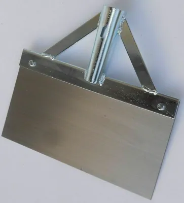 Produktbild von Bodenschaber Eisstößer Stoßscharre aus Federstahl verzinkt 300x130mm ohne Stiel