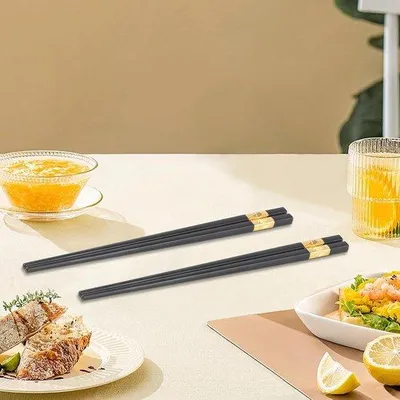 Produktbild von Famanu Essstäbchen aus hochwertigem Material - 24 cm