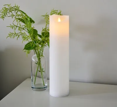 Produktbild von Sirius LED Kerze Sara 7,5 x 30 cm wiederaufladbar weiß