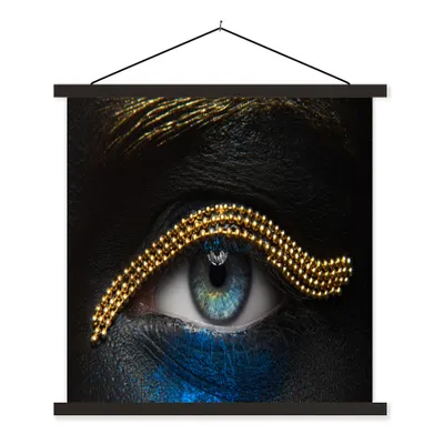 Produktbild von MuchoWow® Textilposter Frau - Augen - Make-up - Luxus - Gold 60x60 cm mit schwarzem Rahmen - Posteraufhänger