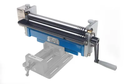 Obrázok produktu pre Ručná zakružovačka - ohýbačka plechu do zveráka 2,5 x 300mm HBM model 1