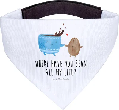 Produktbild von Mr. & Mrs. Panda Dreieckstuch Kaffee Bohne - Weiß - Geschenk, Lustige Sprüche, Halstuch für Hund, Zufriedenheit, Hunde Tuch, Hals, Bandana, Kaffeebohne, Hundehalstuch