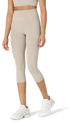 Zdjęcie produktu dla A. Damskie legginsy Capri Active FormFlex firmy Essentials, niezwykle miękkie, idealne do jogi i treningów