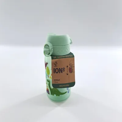 Produktbild von Ion8 Trinkflasche Kinder Auslaufsicher Einhandöffnung Dinosaurier-Design; Sichere Verriegelung Spülmaschinenfest Tragegriff Klappdeckel Leicht zu Reinigen