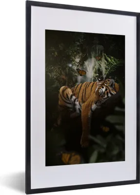 Produktbild von MuchoWow® MuchoWow® Gerahmtes Poster Tiger - Dschungel - Schmetterling 40x60 cm - Poster mit zchwarzem Bilderrahmen - Poster in Rahmen
