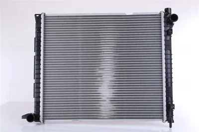 Produktbild von NISSENS 64300A Kühler Wasserkühler Motorkühler für LAND ROVER Freelander SUV (L314) Freelander SUV Cabrio (L314)