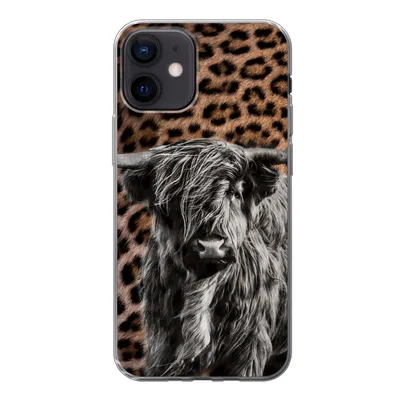 Produktbild von MuchoWow® Handyhülle Schutzhülle Hülle für iPhone 12 Schottischer Highlander - Pantherdruck - Schwarz - Weiß Silikon Softcase Handy Hülle - Schutzhülle