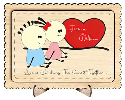 Produktbild von Tischschild „Paar“ aus Holz mit Ständer, rustikales Landhaus-Motiv, Cartoon-Paar-Dekoration, Valentinstag, Jahrestag, Hochzeit, Partydekoration