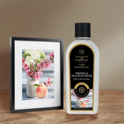 Produktbild von Ashleigh & Burwood Raumduft Freesia & Peach Flower 500 ml