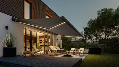 Produktbild von Vana Deutschland Vollkassettenmarkise 5x3m Grau, Motorisiert, LED-Beleuchtung, Wasser- & Schmutzabweisend, Polyester mit PU-Beschichtung, Aluminium, vormontiert.
