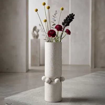 Immagine prodotto di Vaso Blasen, Vetroceramica, finitura opaca con effetto puntinato, 15,5x41 cm, color crema, design di Mauro Ferretti