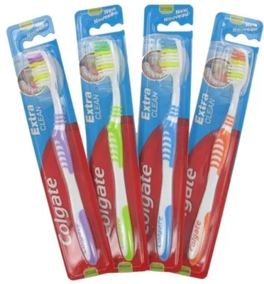 Productafbeelding van Colgate Tandenborstel Extra Clean (1 stuk)