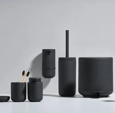 Image de Zone Denmark Gobelet à dents Ume céramique Soft Touch noir mat