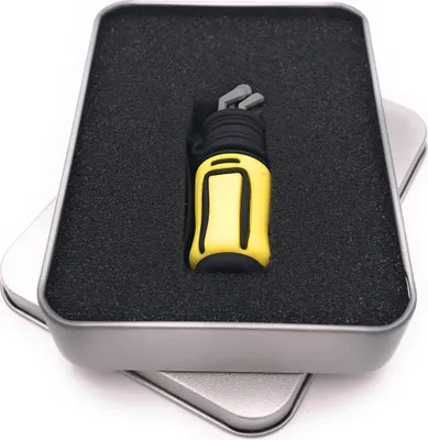 Produktbild von Onwomania Golf Sport Tasche Gelb Schläger USB Stick in Alu Geschenkbox 128 GB USB 3.0