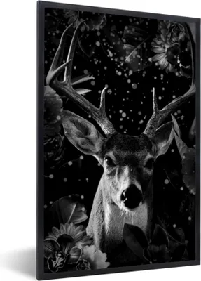 Produktbild von MuchoWow® Gerahmtes Poster Botanische Hirsche mit Lichtkugeln auf schwarzem Hintergrund - schwarz und weiß 40x60 cm - Poster mit Schwarzem Bilderrahmen Wandposter Rahmen Foto Bilder - Papierdruck - Wandbilder